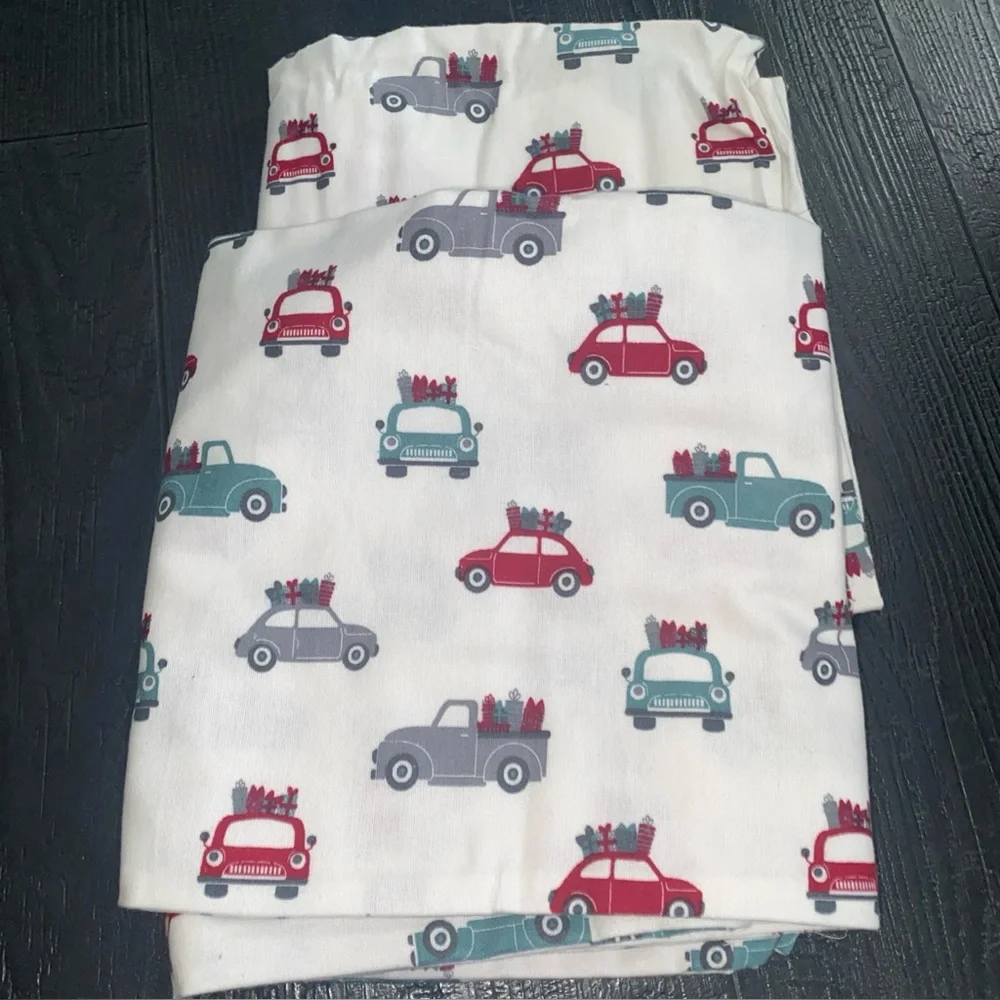 North Pole Trading Co. Flannel‎ King Pillowcases Set Of 2 Cotton Christmas NWOT